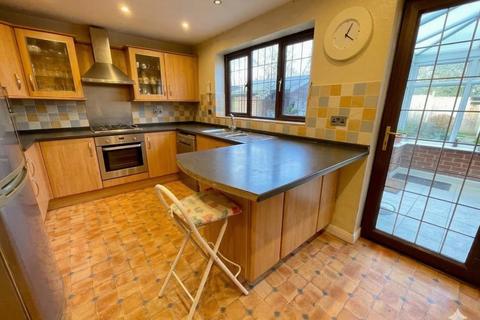 undefined, Copthorne, Luton, Bedfordshire, LU2 8RL