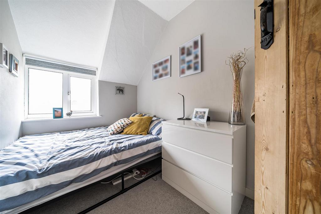 Bedroom 2.jpg