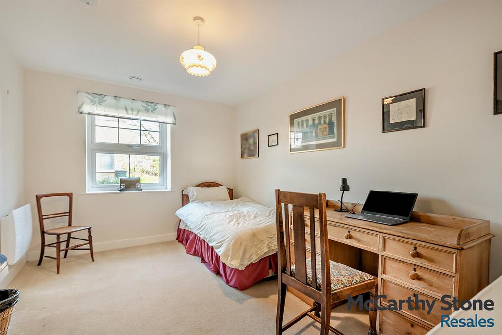 8681517-interior02-800.jpg