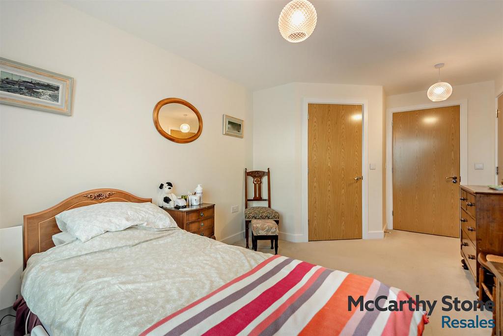 8681517-interior11-800.jpg