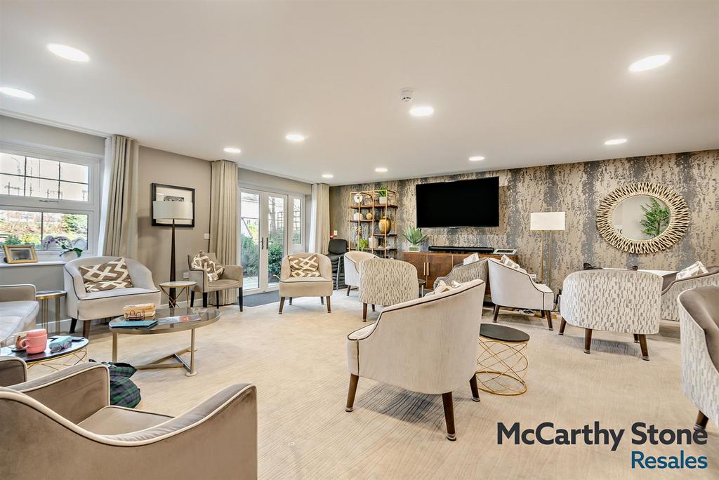 8681517-interior18-800.jpg