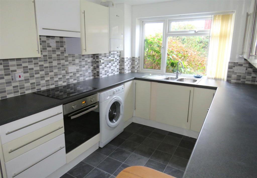 Kitchen breakfast room