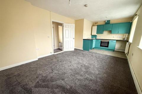 2 bedroom flat for sale, Oxford Road, Clacton-on-Sea, Essex, CO15 3TD