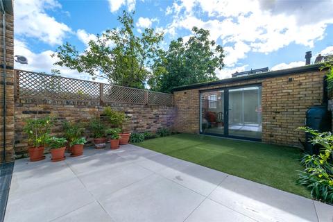 4 bedroom terraced house for sale, Leighton Gardens, London, NW10