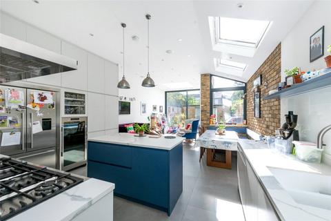 4 bedroom terraced house for sale, Leighton Gardens, London, NW10
