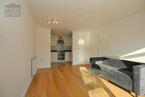 2 bedroom flat to rent, 4 Chancellor Way