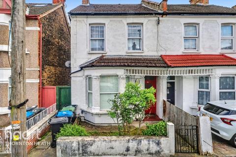 Whitehall Road, THORNTON HEATH