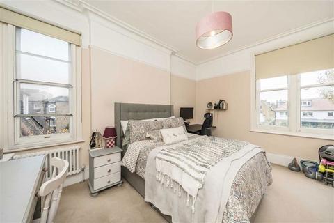 2 bedroom flat for sale, Nightingale Lane, London SW12