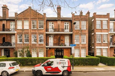 2 bedroom flat to rent, Bishops Park Road, London SW6
