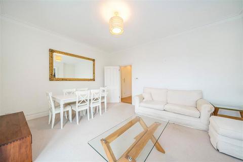 2 bedroom flat to rent, Bishops Park Road, London SW6
