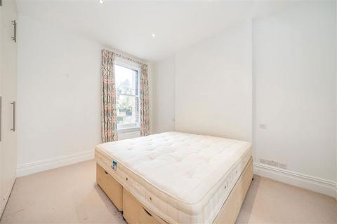 2 bedroom flat to rent, Bishops Park Road, London SW6