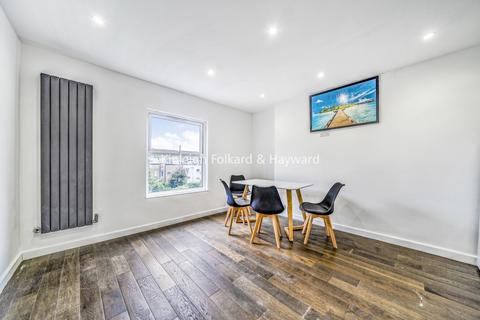 2 bedroom flat to rent, Rosendale Road, West Dulwich, London, SE21
