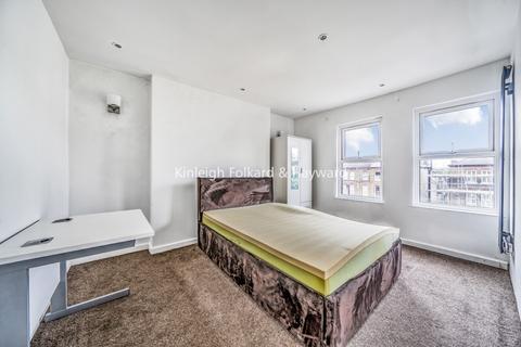 2 bedroom flat to rent, Rosendale Road, West Dulwich, London, SE21