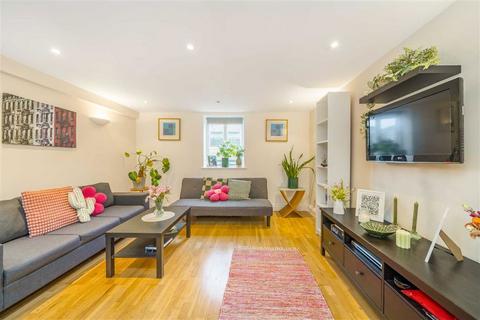 1 bedroom flat for sale, Bishopsgate, London EC2M