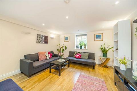 1 bedroom flat for sale, Bishopsgate, London EC2M