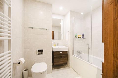 2 bedroom flat to rent, Shearwater Drive, Colindale, London, NW9