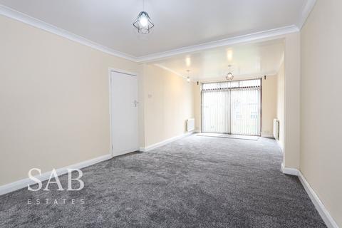 3 bedroom terraced house to rent, Carr Road, Northolt, UB5