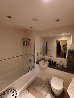 2 bedroom flat to rent, Leeds Street, The Reach, L3