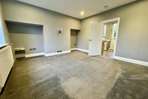 3 bedroom end of terrace house for sale, Haigh Lane, Haigh, Barnsley, S75 4DA