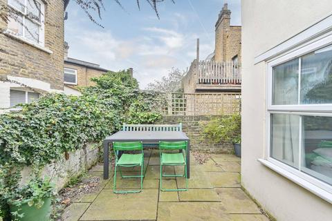 2 bedroom flat for sale, Silverthorne Road, Battersea, London, SW8