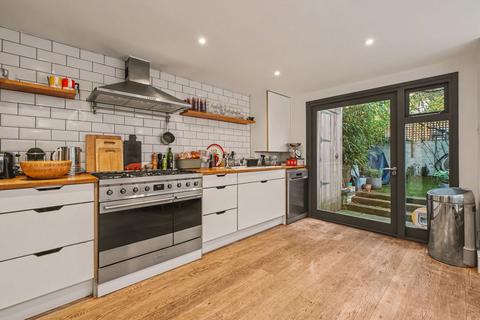 4 bedroom terraced house for sale, Greyhound Road, London NW10