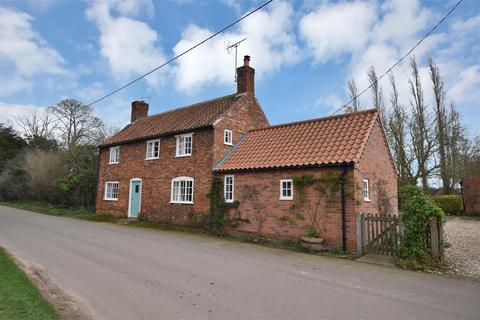 undefined, High Street, Holme, Newark
