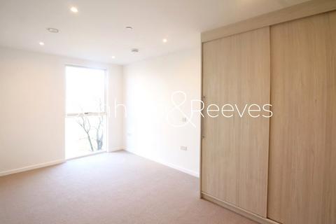 2 bedroom apartment to rent, Grove Street, London, SE8
