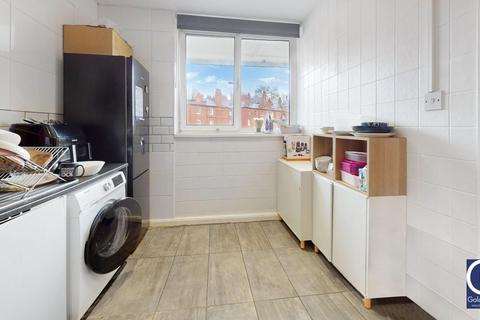 undefined, Tinsley Road, London, E1