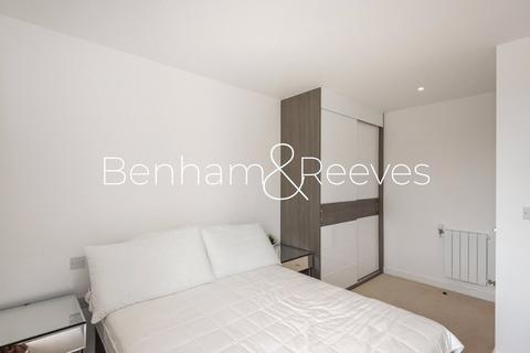 undefined, Whiting Way, London, SE16