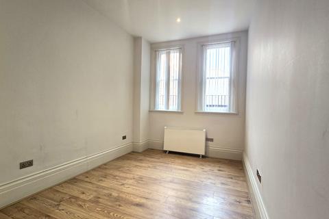 undefined, London & County Mews, Banbury, OX16