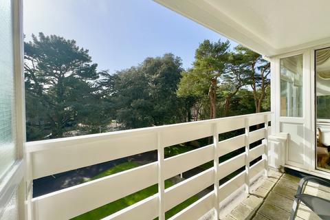 3 bedroom apartment for sale, Manor Road, East Cliff, Bournemouth, BH1
