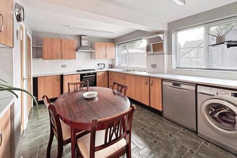 4 bedroom detached house for sale, Bishops Close, Stratford-upon-Avon