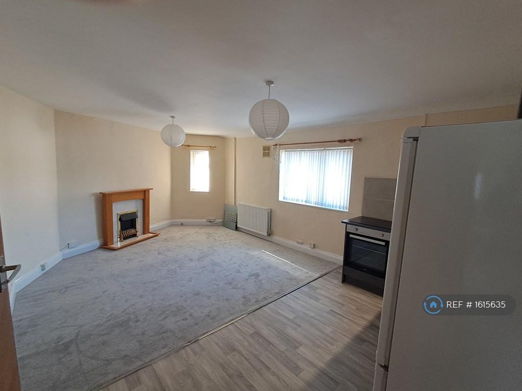Lounge/Kitchen