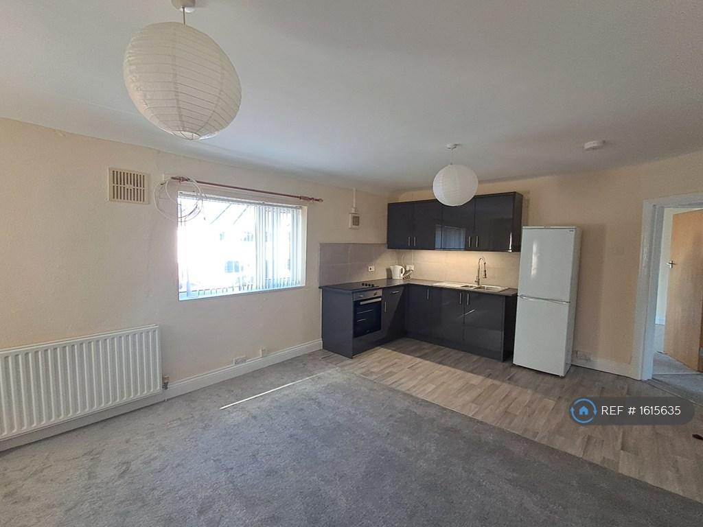 Lounge/Kitchen