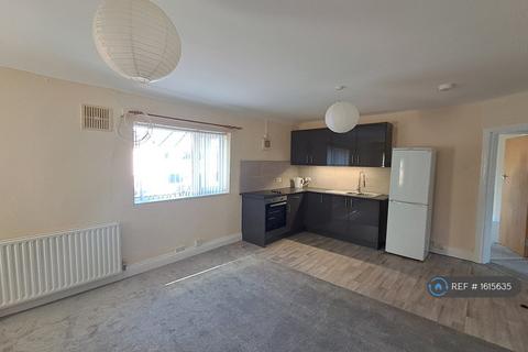 2 bedroom flat to rent, Sandy Hill Road, Shirley, Solihull,West Midlands, B90
