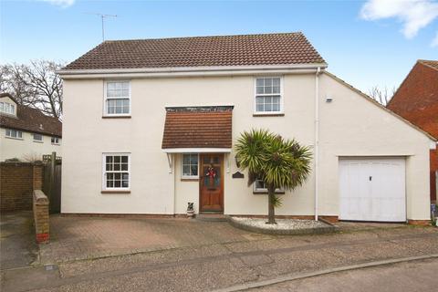 4 bedroom detached house for sale, Roding Drive, Kelvedon Hatch, Brentwood, Essex, CM15