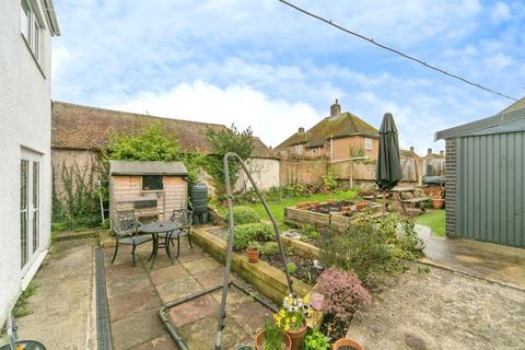3 bedroom detached house for sale, Rhos Road, Rhos on Sea, Colwyn Bay, Conwy, LL28
