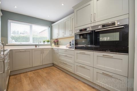 4 bedroom detached house for sale, Chestnut Hill, Eaton