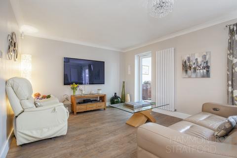 4 bedroom detached house for sale, Chestnut Hill, Eaton
