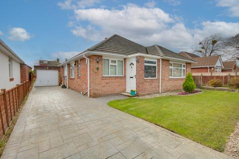 undefined, SHOLING! NO CHAIN! GORGEOUS KITCHEN BREAKFAST ROOM!