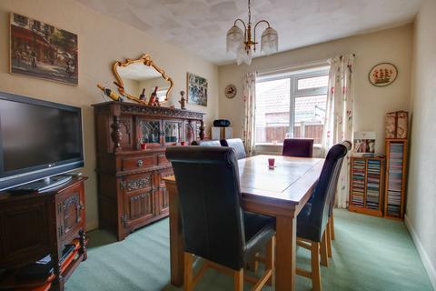 undefined, SHOLING! NO CHAIN! GORGEOUS KITCHEN BREAKFAST ROOM!
