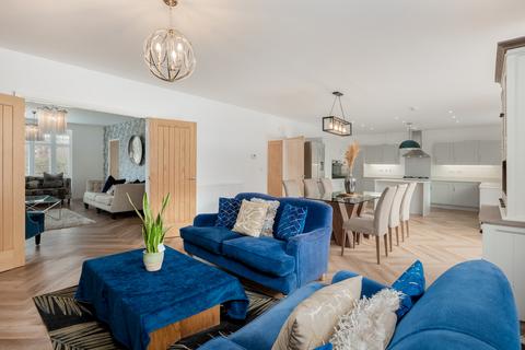 5 bedroom detached house for sale, Elyward Drive, Radford Semele Leamington Spa, Warwickshire CV31 1WL