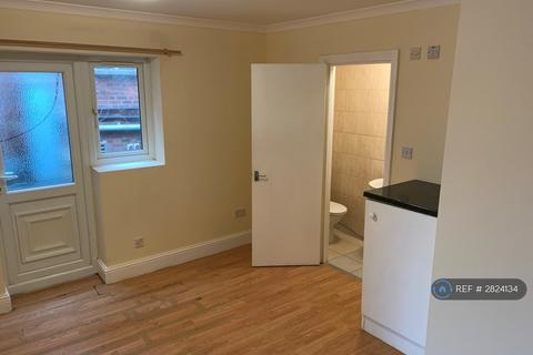 1 bedroom flat to rent, London, London, NW2