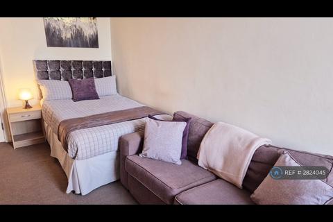 undefined, Morningside Road, Edinburgh, EH10