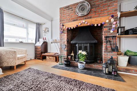 4 bedroom semi-detached house for sale, North Road, Selsey, PO20