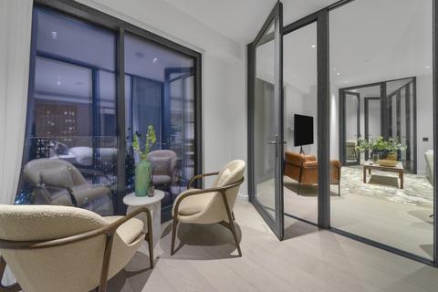 2 bedroom flat to rent, River Park Tower London SW8
