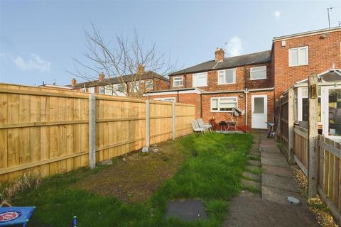 2 bedroom terraced house for sale, Manor road, Hull