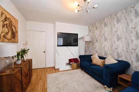 2 bedroom terraced house for sale, Manor road, Hull