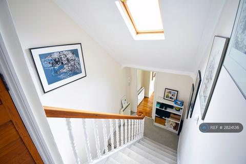 1 bedroom flat to rent, Hillfield Road, London, NW6