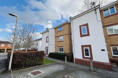 2 bedroom flat for sale, REDSHANK COURT, THATCHAM RG19